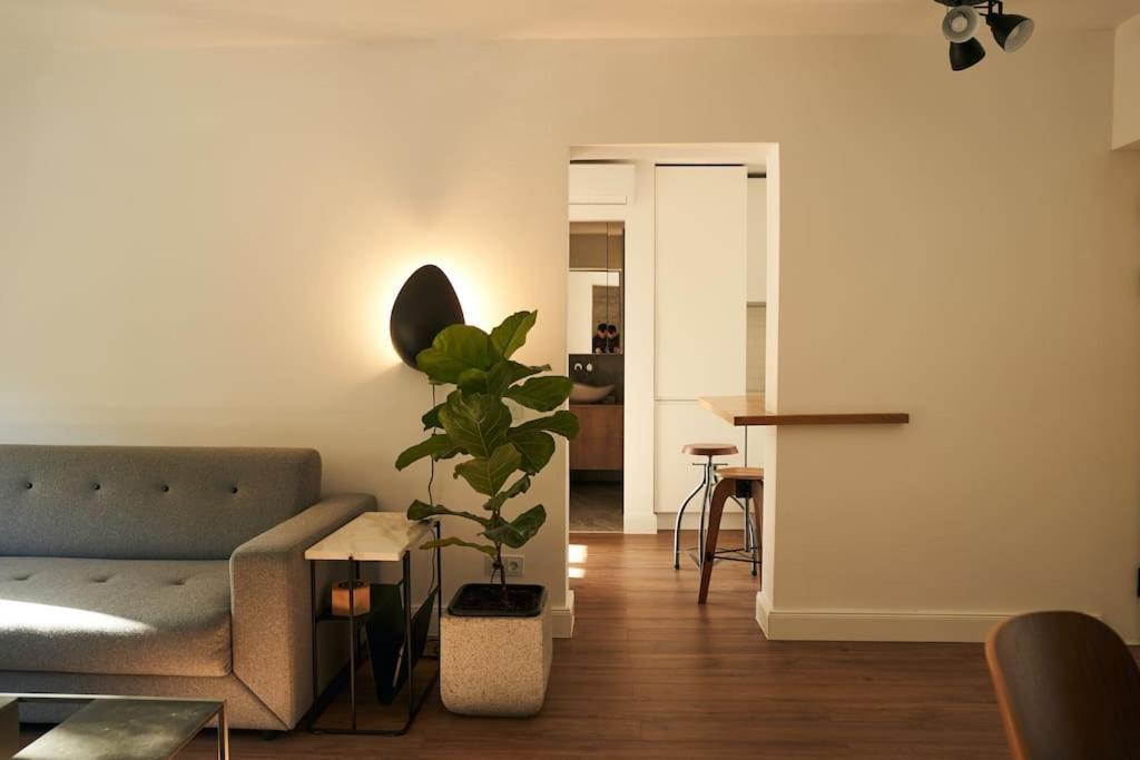 Ultracentral Two Rooms Apartment In Бухарест Екстер'єр фото
